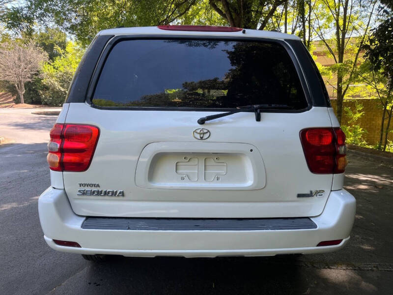 2003 Toyota Sequoia SR5