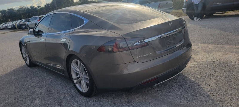 2015 Tesla Model S 70