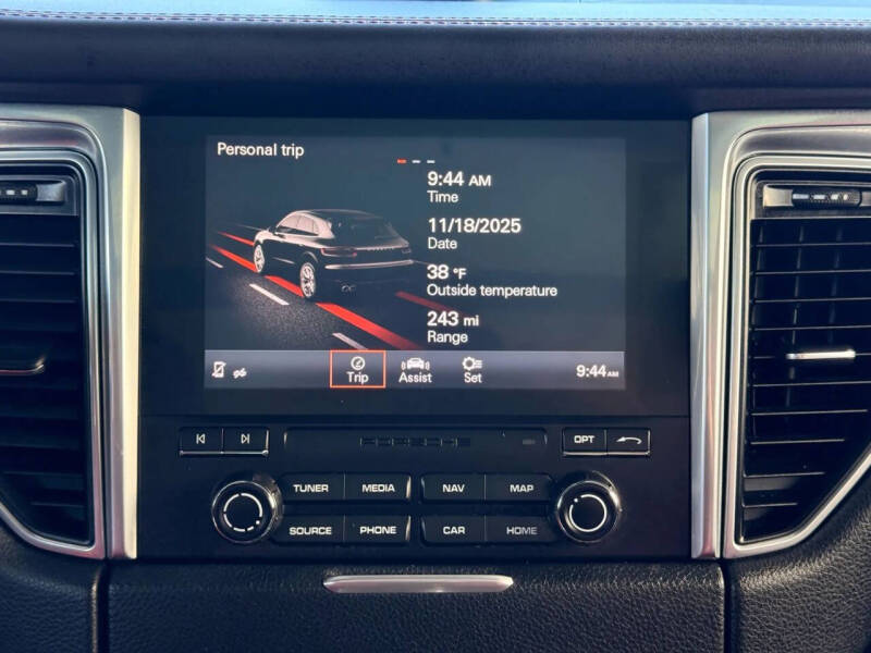 2017 Porsche Macan S