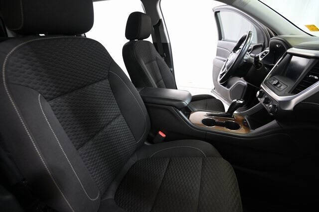 2017 GMC Acadia SLE-1