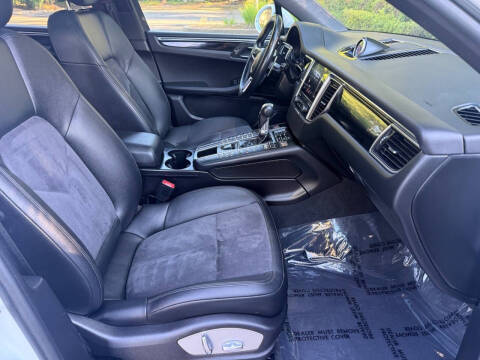 2018 Porsche Macan S