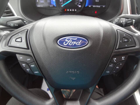 2023 Ford Edge SE