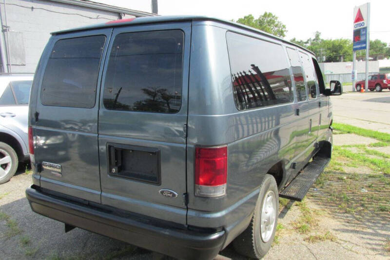 2013 Ford E-Series E-150