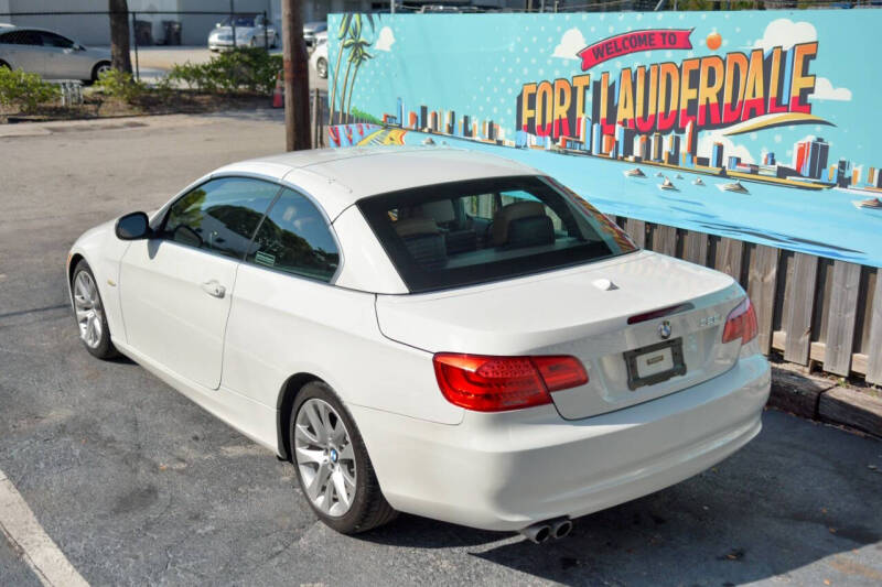 2012 BMW 3 Series 328i