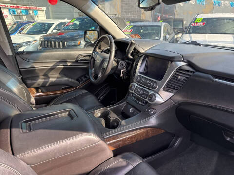 2017 Chevrolet Suburban LT