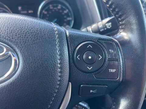 2017 Toyota RAV4 Hybrid XLE