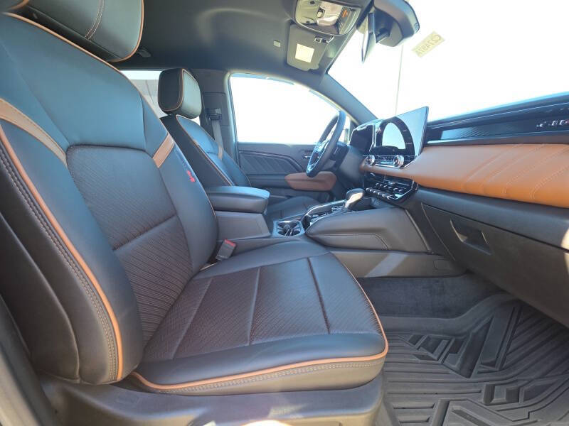 2023 GMC Canyon AT4