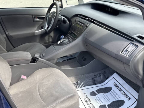 2010 Toyota Prius III