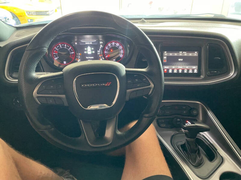 2019 Dodge Challenger SXT