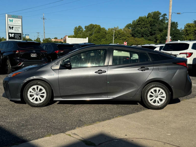 2021 Toyota Prius LE