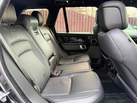 2020 Land Rover Range Rover P525 HSE