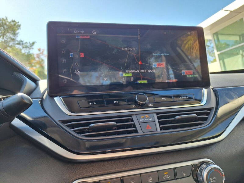 2024 Nissan Altima 2.5 SR