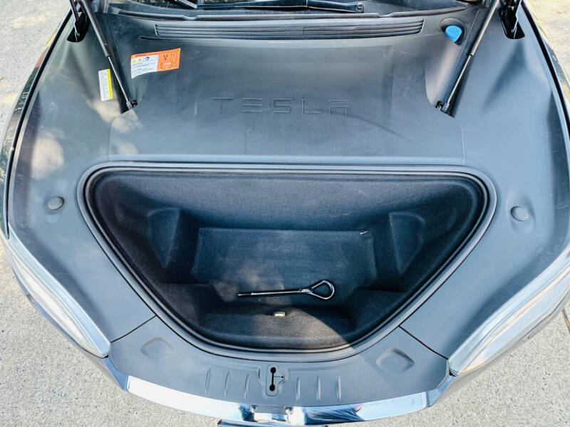 2016 Tesla Model S 75D