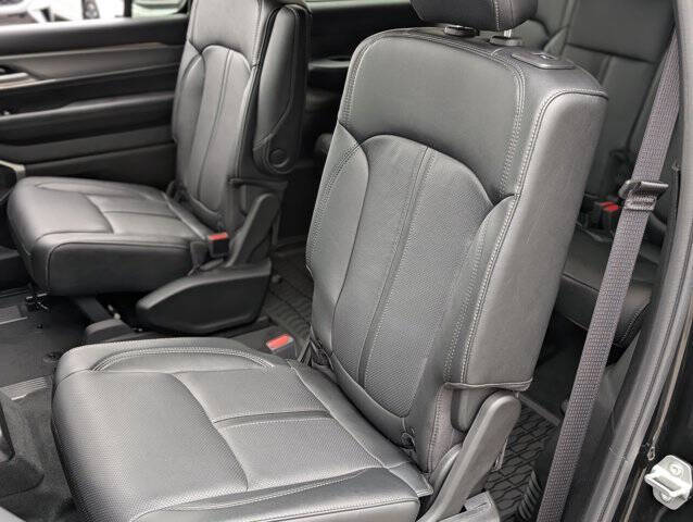 2024 Jeep Wagoneer Carbide