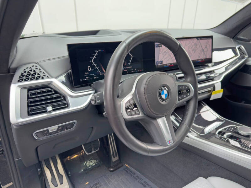 2023 BMW X7 xDrive40i