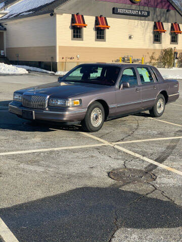 1995 Lincoln Town Car for sale at Westford Auto Sales in Westford MA