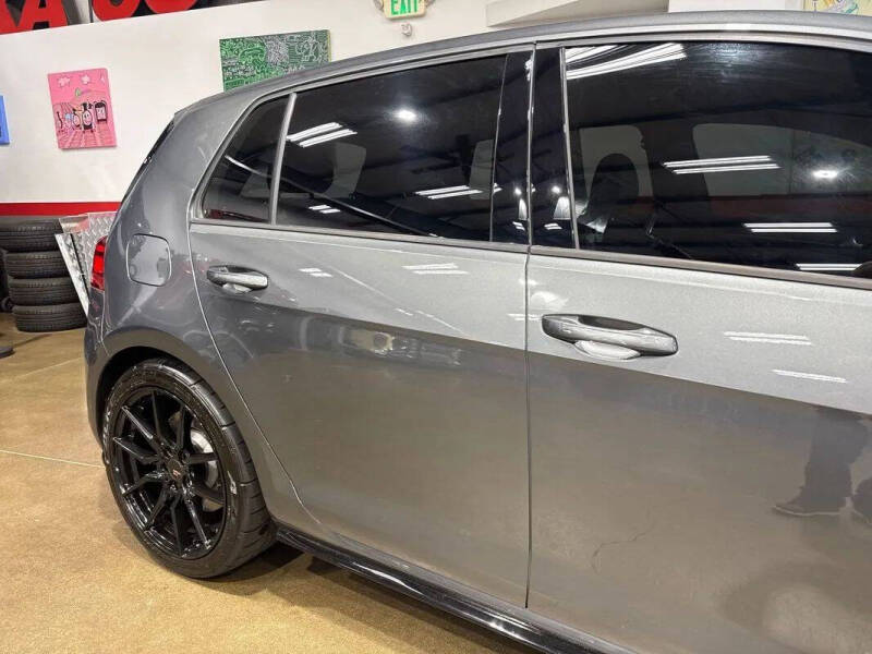 2018 Volkswagen Golf R 4Motion