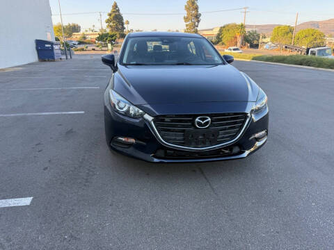 2017 Mazda MAZDA3 Touring