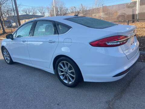 2017 Ford Fusion SE
