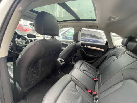 2015 Audi Q3 2.0T quattro Premium Plus