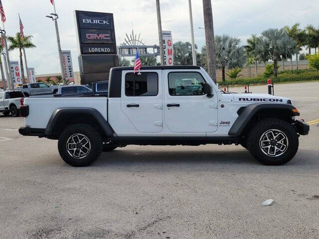 2025 Jeep Gladiator