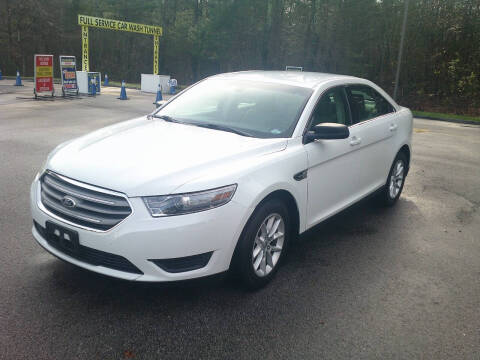 2013 Ford Taurus SE