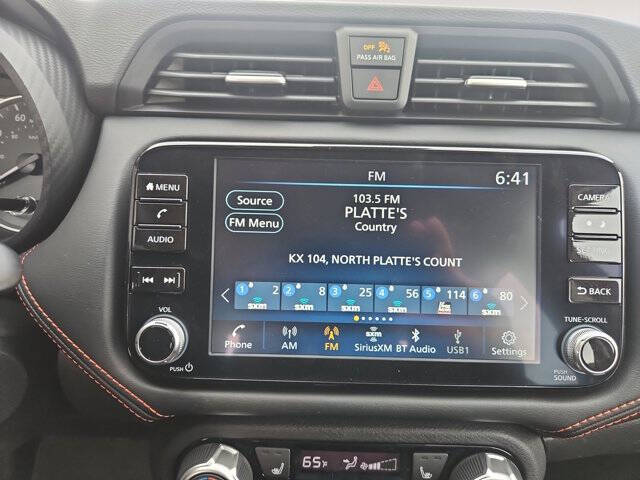 2025 Nissan Versa SR