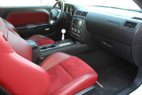 2014 Dodge Challenger R/T Plus