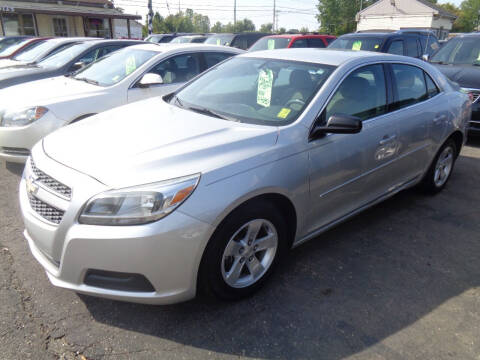 2013 Chevrolet Malibu for sale at Aspen Auto Sales in Wayne MI