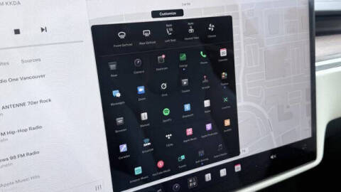2023 Tesla Model X Standard Range