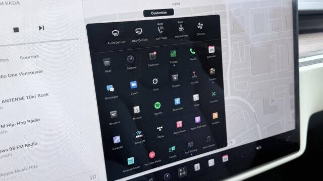 2023 Tesla Model X Standard Range