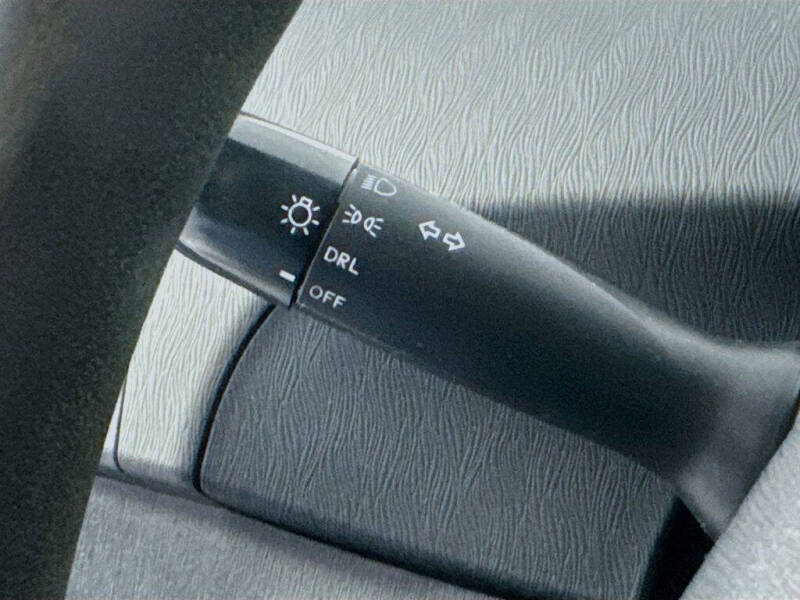 2014 Toyota Prius Plug-in Hybrid Advanced