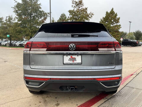 2025 Volkswagen Atlas Cross Sport SE 4Motion