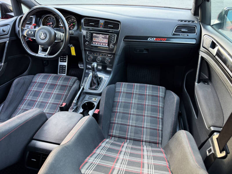 2015 Volkswagen Golf GTI S