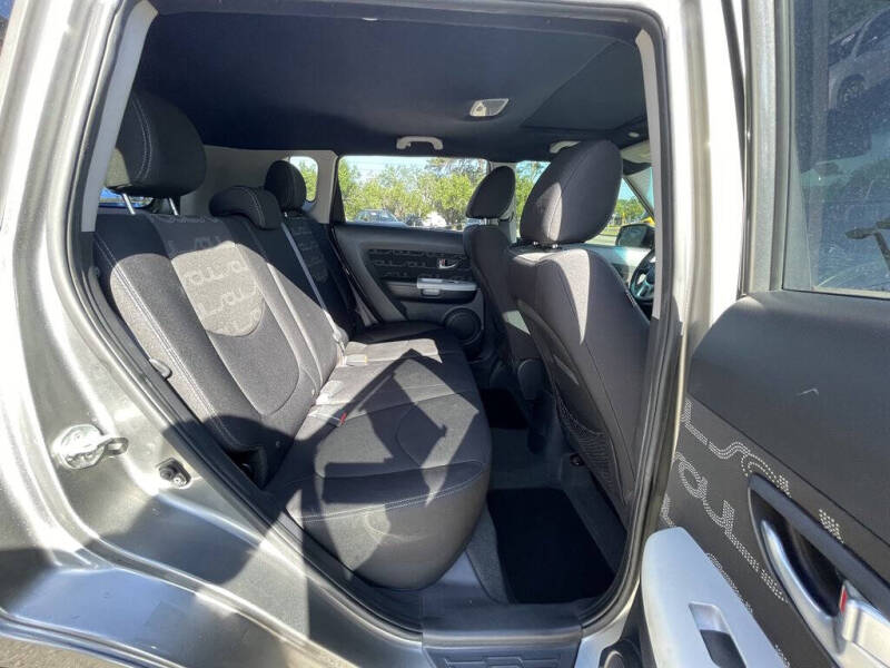 2012 Kia Soul +