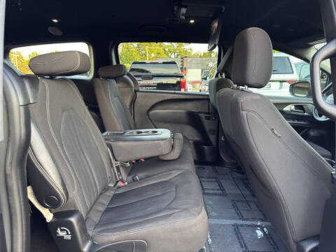 2021 Chrysler Pacifica Touring