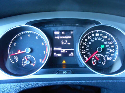 2016 Volkswagen Golf TSI S