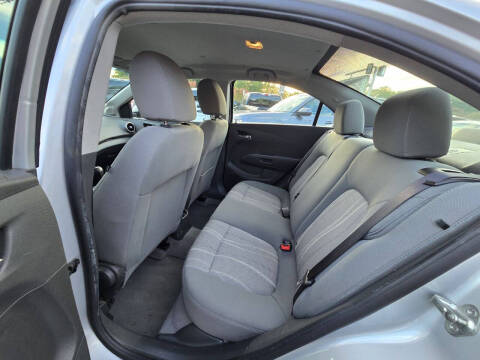 2013 Chevrolet Sonic LT Auto