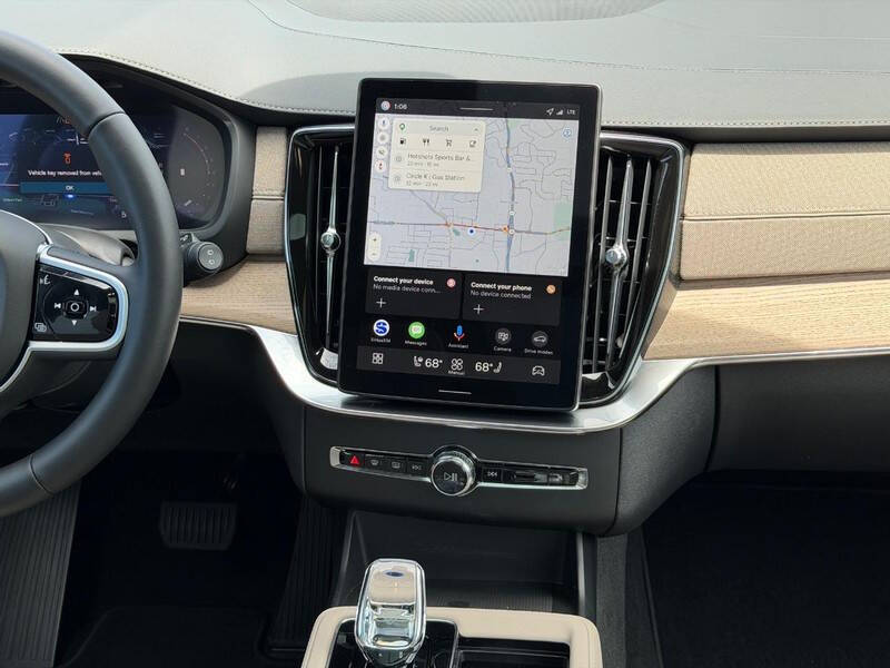 2026 Volvo XC90 B5 Core