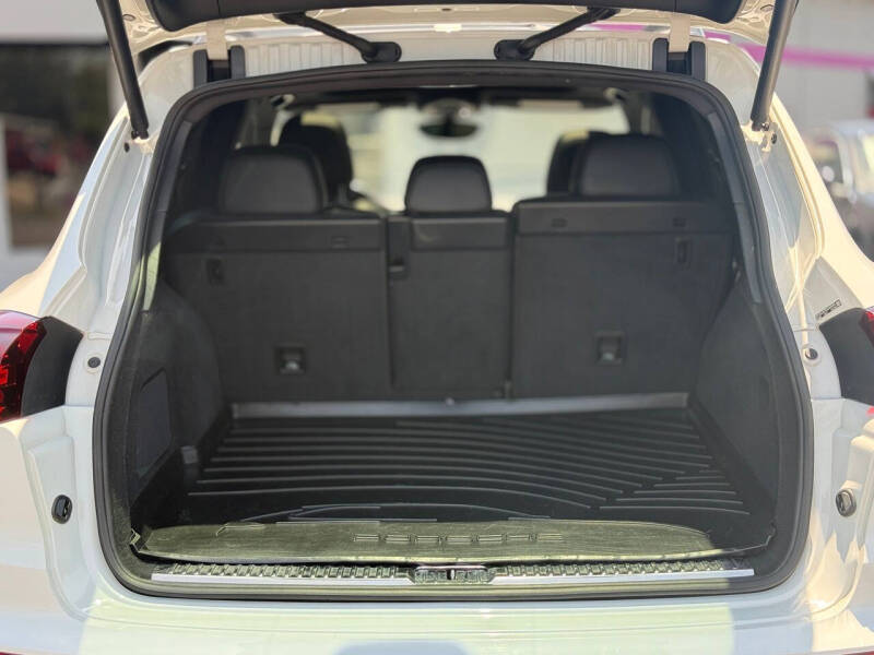 2016 Porsche Cayenne S E-Hybrid