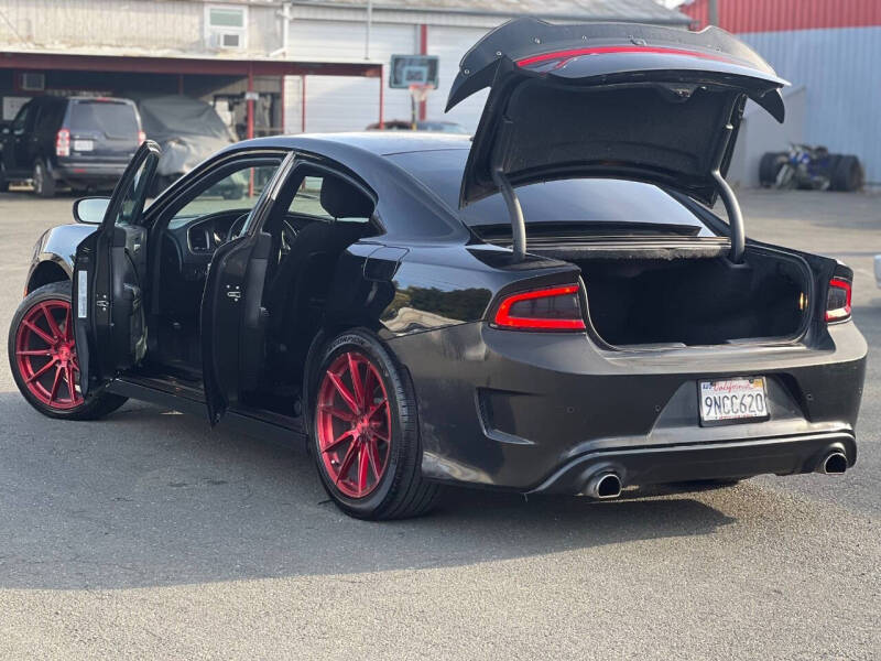 2018 Dodge Charger SXT