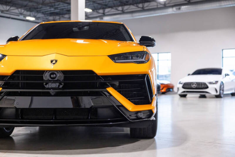 2024 Lamborghini Urus S