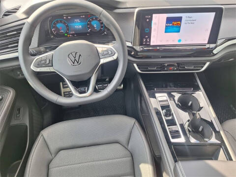 2026 Volkswagen Atlas Cross Sport SEL R-Line Black 4Motion