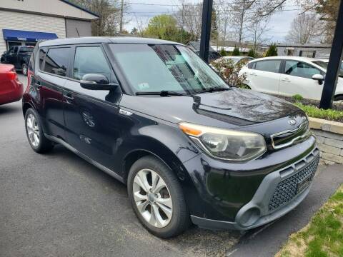 2014 Kia Soul for sale at Topham Automotive Inc. in Middleboro MA