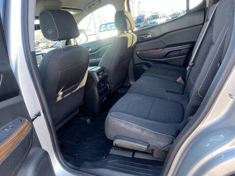 2018 GMC Acadia SLE-2