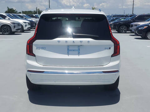 2025 Volvo XC90 B6 Ultra Bright Theme 7P