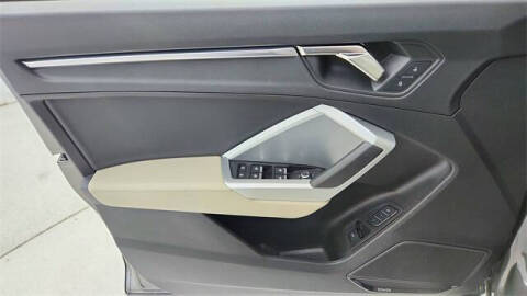 2024 Audi Q3 quattro S line Prem Plus 45 TFSI