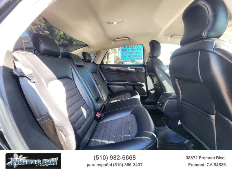 2017 Ford Fusion Hybrid SE