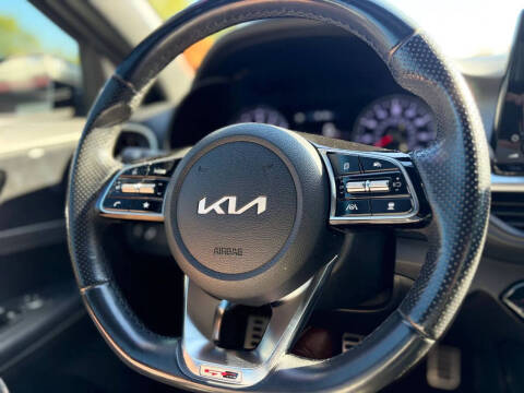 2022 Kia Forte GT Line