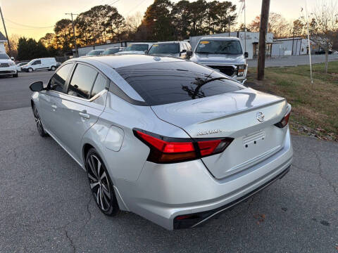 2021 Nissan Altima 2.5 SR